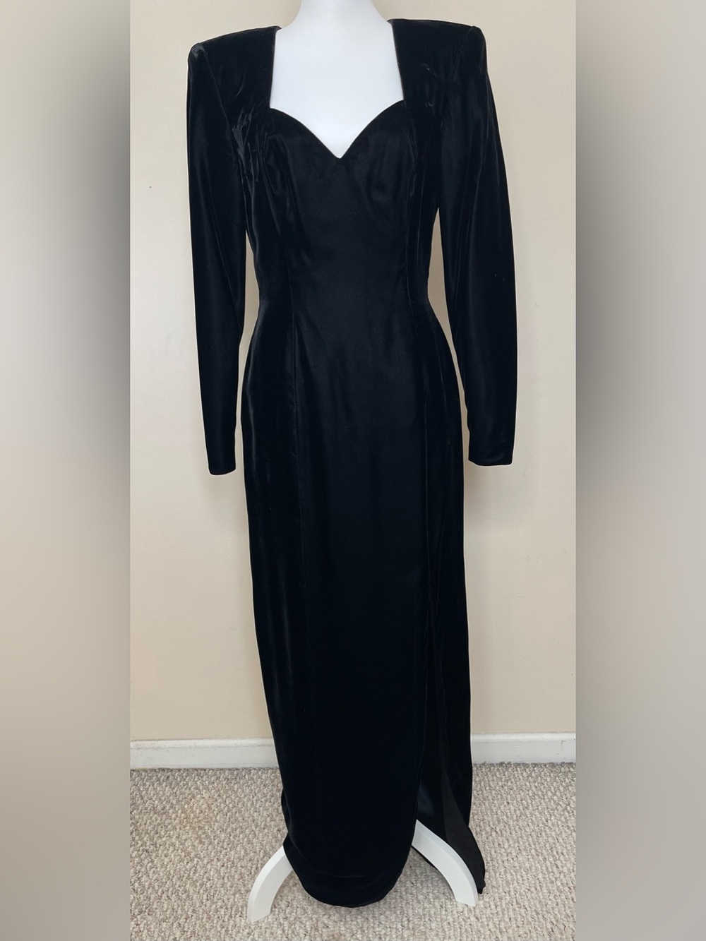 VTG Lillie Rubin Black Velvet Long-Sleeve Formal Evening Dress
